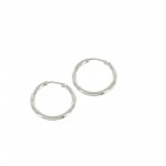 Boucles d'oreilles cr�oles Or blanc.